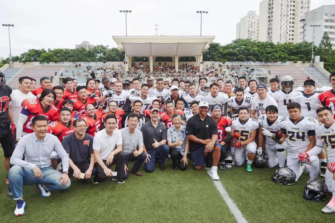 NFL球星拉塞尔·威尔逊助阵 上海市橄榄球协会正式启动